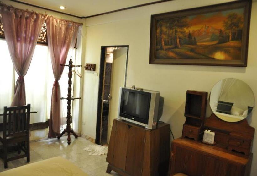 اتاق استاندارد, Ruean Thai