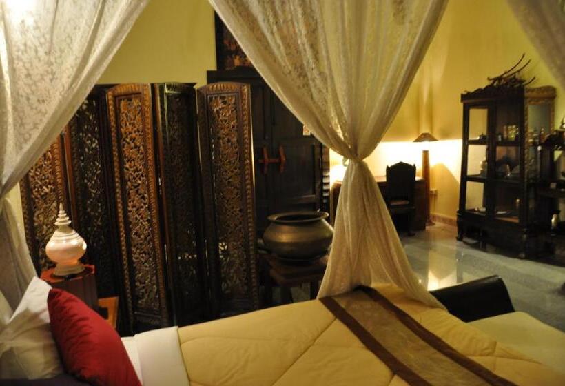 اتاق لوکس, Ruean Thai
