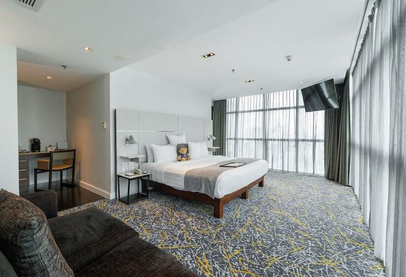 Junior Suite, S15 Sukhumvit   Sha Extra Plus