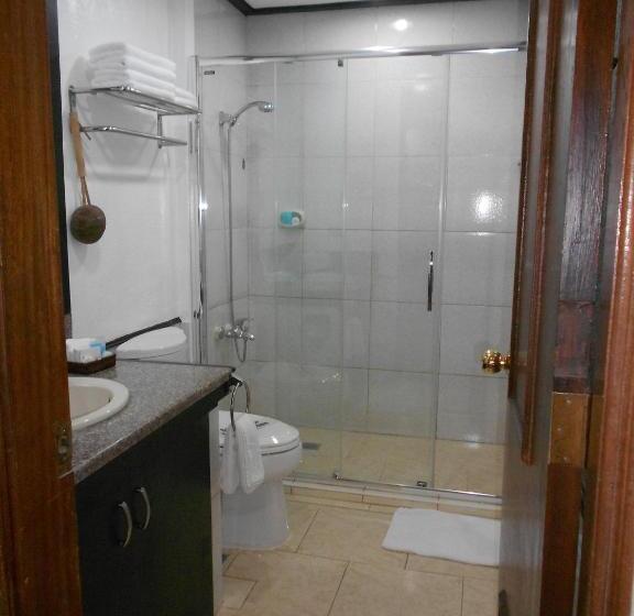 اتاق لوکس با چشم‌انداز دریا, Sea Wind Resort