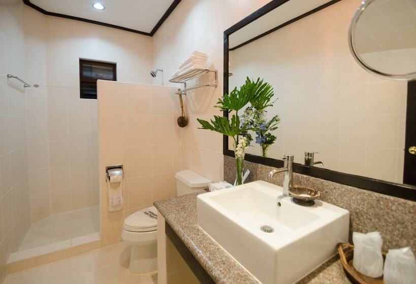 اتاق لوکس, Sea Wind Resort