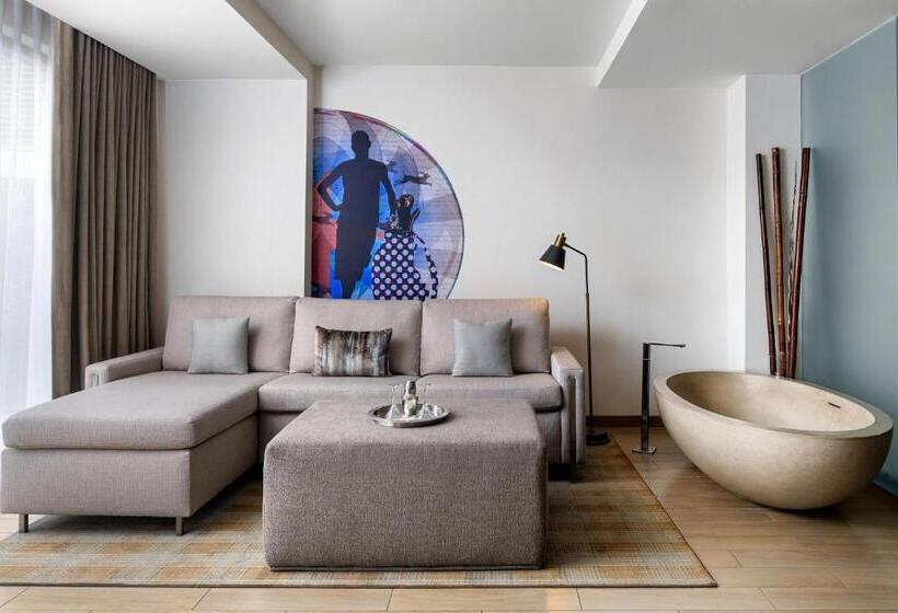 سوئیت با تخت بزرگ, W Scottsdale