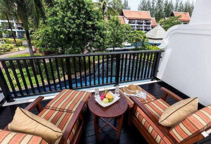 اتاق لوکس با چشم‌انداز استخر, Jw Marriott Khao Lak Resort And Spa