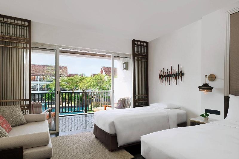 اتاق لوکس با چشم‌انداز استخر, Jw Marriott Khao Lak Resort And Spa