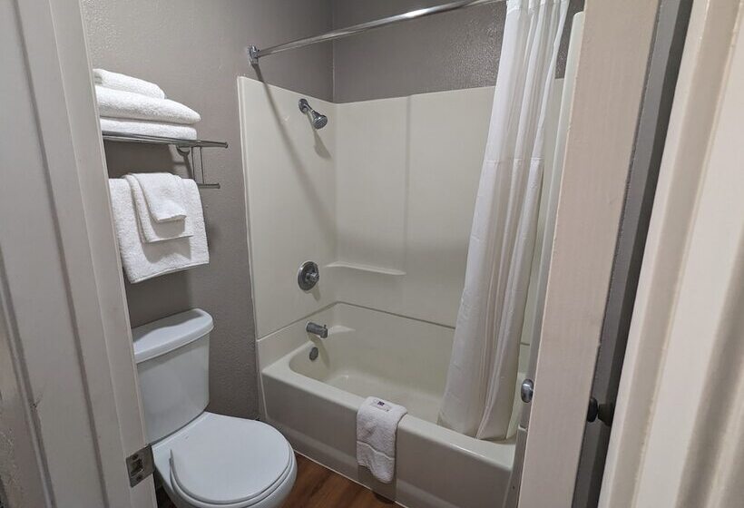 اتاق لوکس, Motel 6 Kingman, Az  Route 66 West