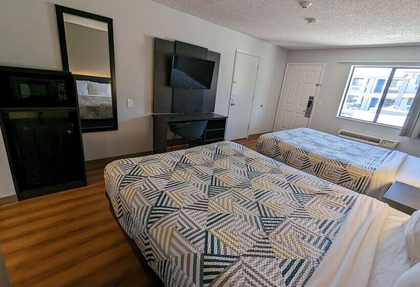 اتاق لوکس, Motel 6 Kingman, Az  Route 66 West
