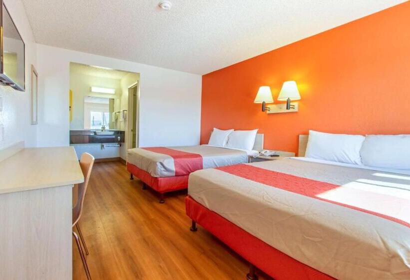 اتاق استاندارد برای معلولان, Motel 6 Phoenix, Az  Airport  24th Street