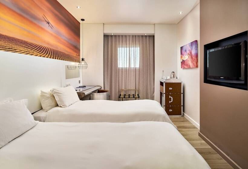 اتاق استاندارد, Protea Hotel By Marriott O R Tambo Airport