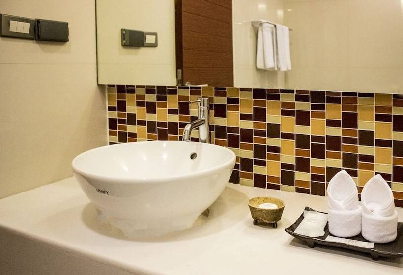 سوئیت مدیریتی 2 خوابه, Sathorn Grace Serviced Residence