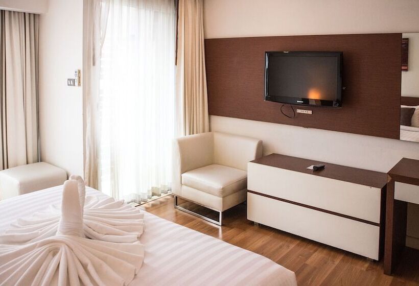 استودیوی استاندارد, Sathorn Grace Serviced Residence