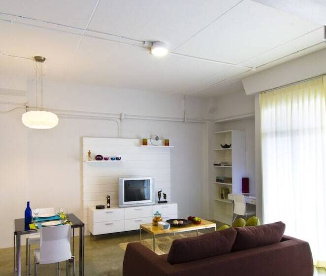 استودیوی استاندارد, T Series Place Serviced Apartment