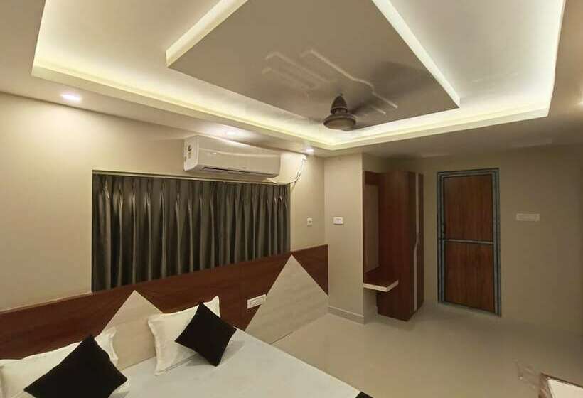 اتاق استاندارد با چشم‌انداز شهر, Goroomgo Marine Blue Swimming Pool Digha