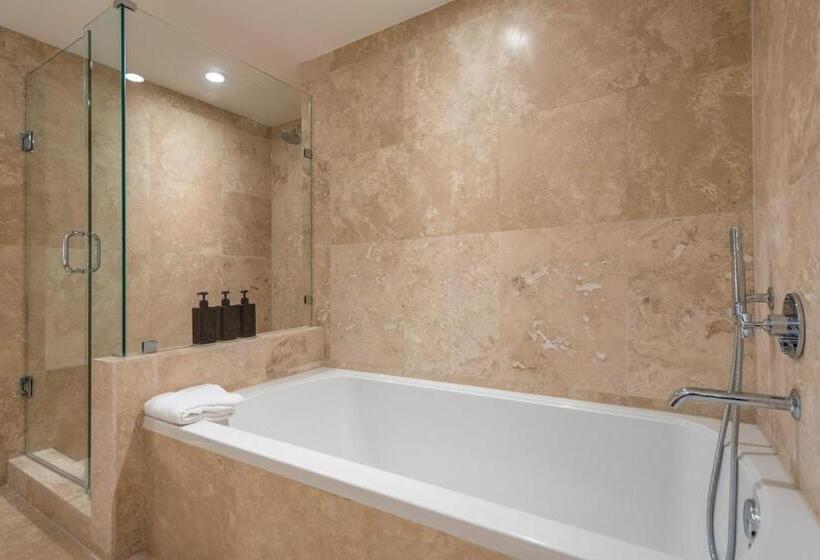 آپارتمان 2 خوابه, 1  Penthouse 2 Story Beachfront