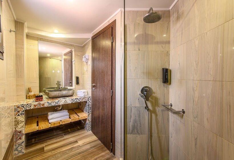 اتاق پرمیوم با چشم‌انداز دریا, Esperides Resort Crete The Authentic Experience