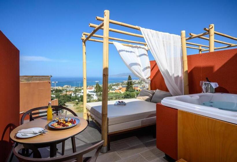 سوئیت با چشم‌انداز دریا و هیدروماساژ, Esperides Resort Crete The Authentic Experience
