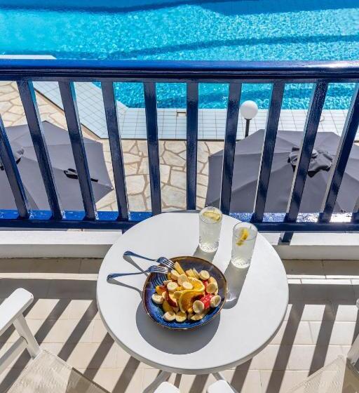 Standard Room Pool View, Aperitton