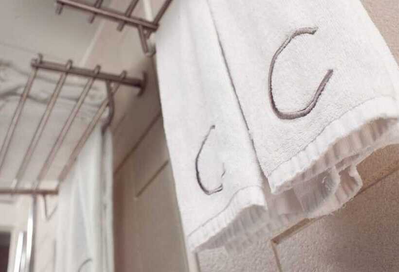 اتاق لوکس, Casa