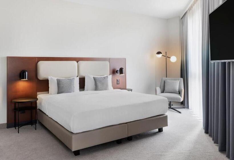 小型套房, Courtyard By Marriott Basel