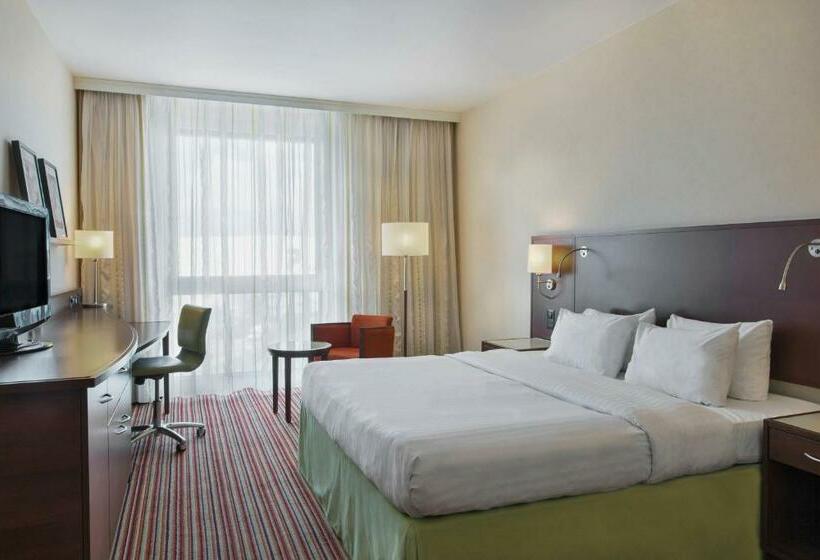 带大床的标准间, Courtyard By Marriott Basel