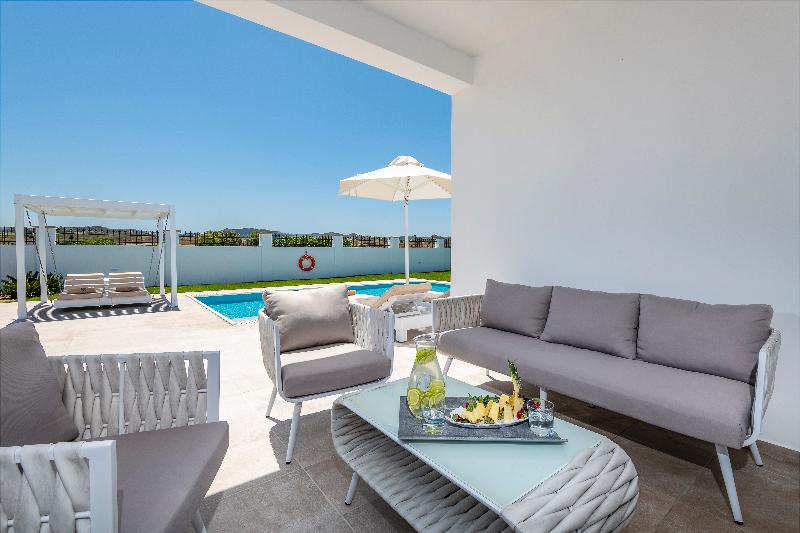 ویلای یک اتاق خوابه با استخر شنا, Gaia Palace