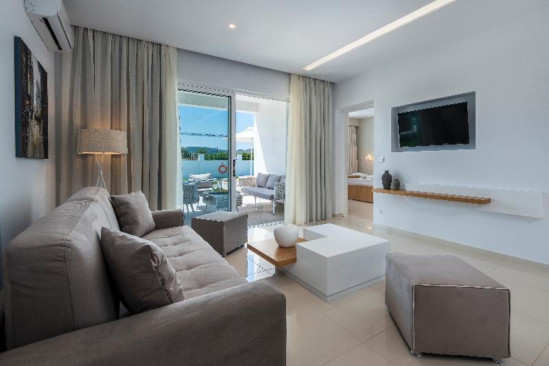 ویلای یک اتاق خوابه با استخر شنا, Gaia Palace