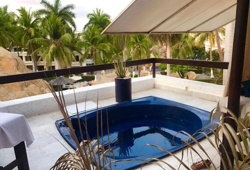 سوئیت سینیور, Ixtapa Palace
