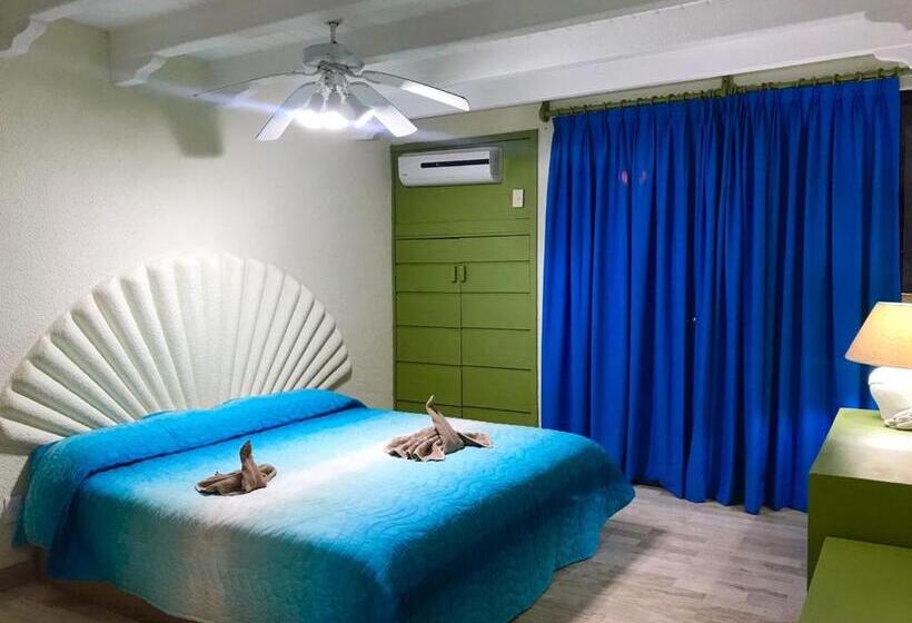 سوئیت سینیور, Ixtapa Palace