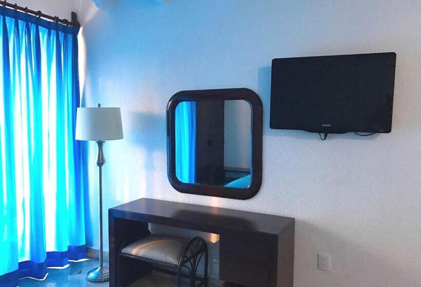 سوییت جونیور, Ixtapa Palace
