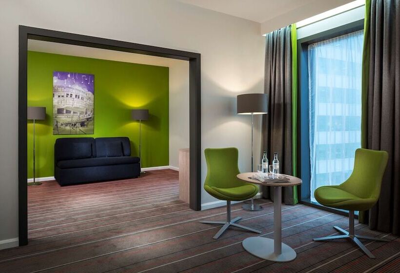 جناح, Park Inn By Radisson Manchester City Centre