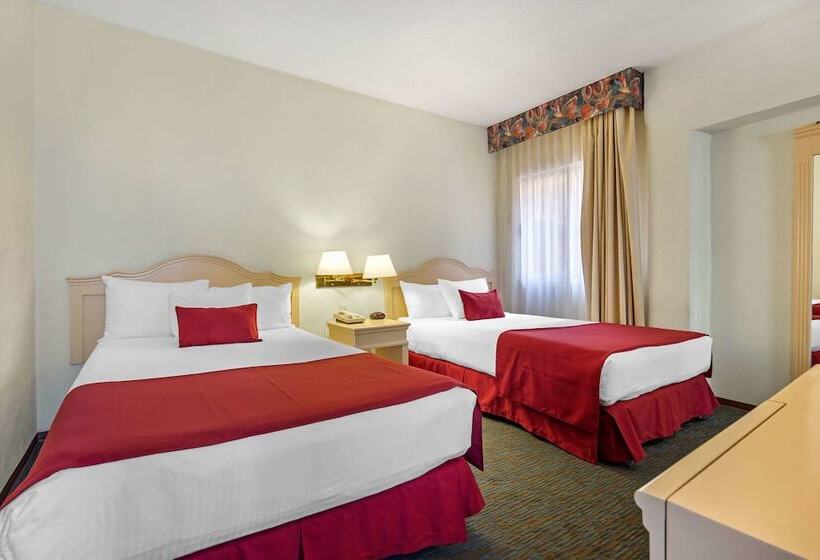 اتاق استاندارد سه نفره, Quality Inn Aguascalientes