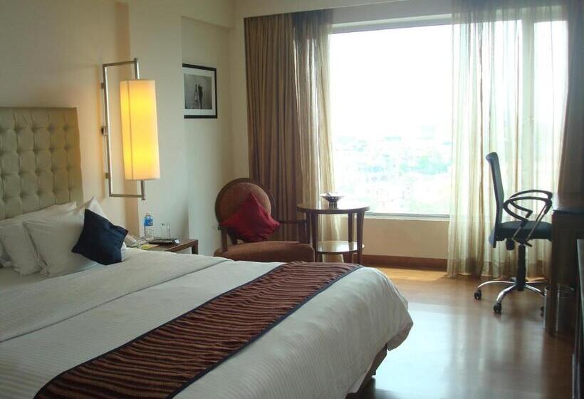 اتاق لوکس, Royal Orchid Central Jaipur, Bani Park