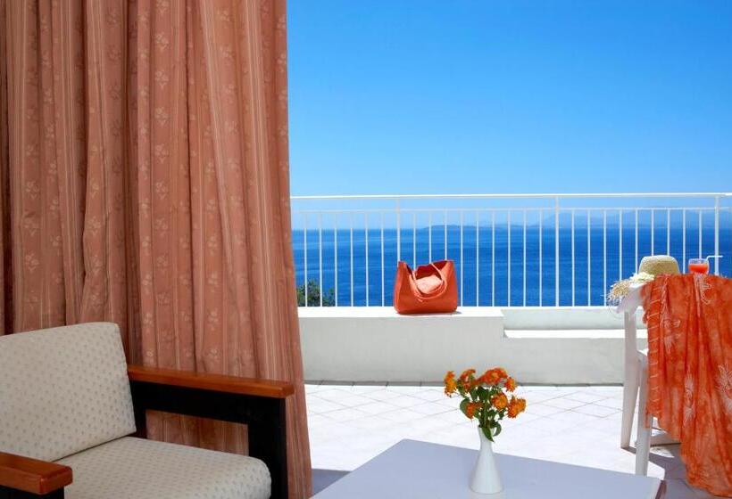 سوییت جونیور با چشم‌انداز دریا, Sunshine Corfu Hotel & Spa All Inclusive