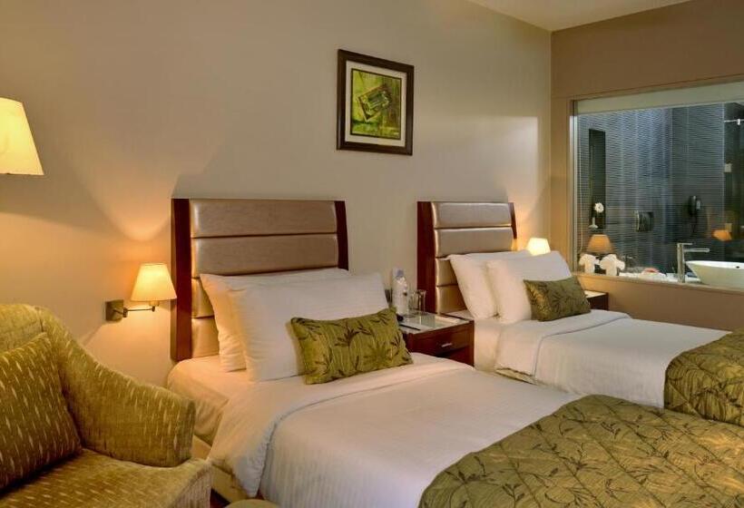 اتاق لوکس, The Corinthians Resort And Club