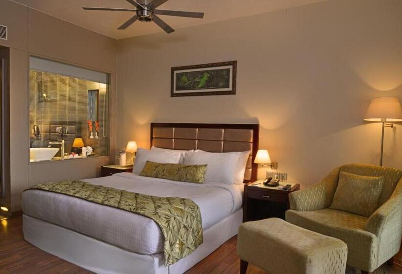 اتاق لوکس, The Corinthians Resort And Club