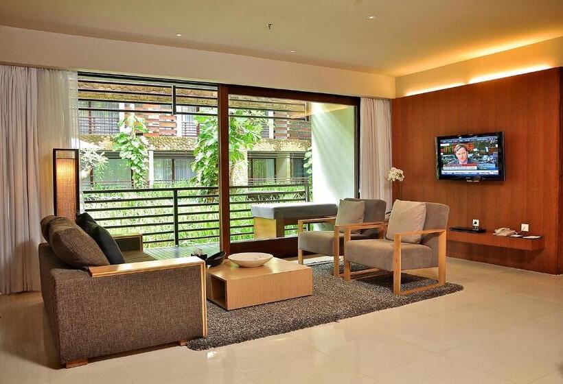 Suite Pool View, The Haven Bali Seminyak