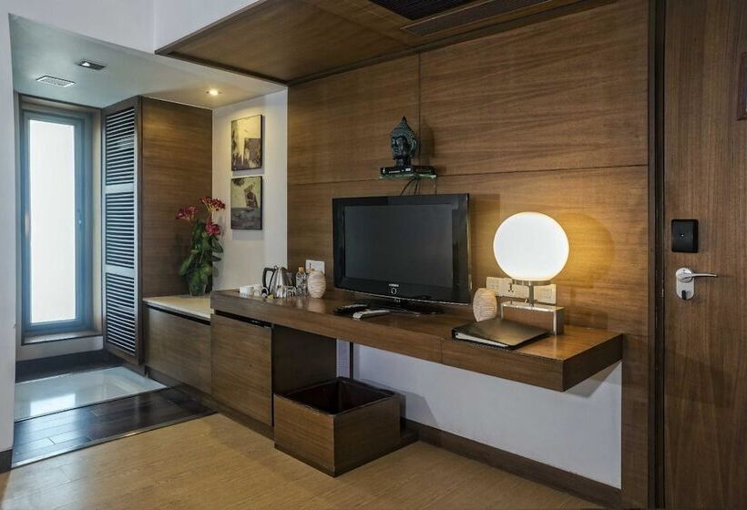اتاق پرمیوم, Yogi Executive, Navi Mumbai