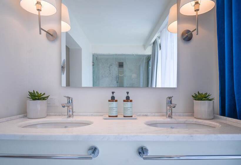 بانگلوی استاندارد, Knossos Beach Bungalows Suites Resort & Spa