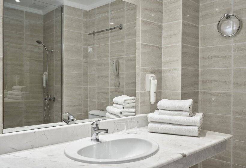 اتاق کلاسیک با چشم‌انداز باغ, Sandy Beach Resort