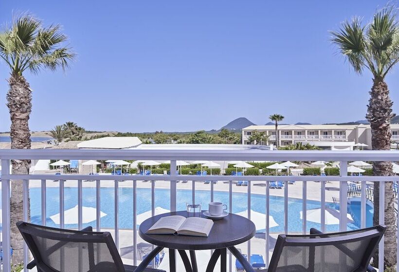 اتاق کلاسیک, Sandy Beach Resort