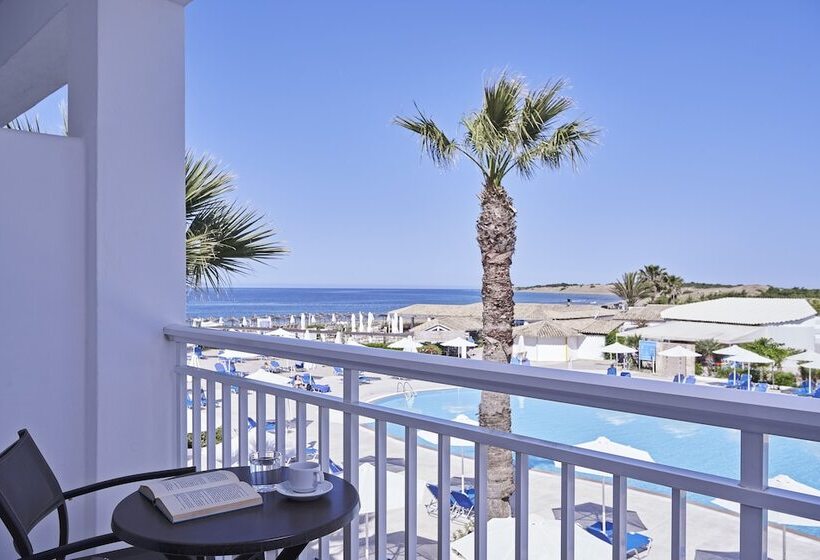 اتاق کلاسیک, Sandy Beach Resort