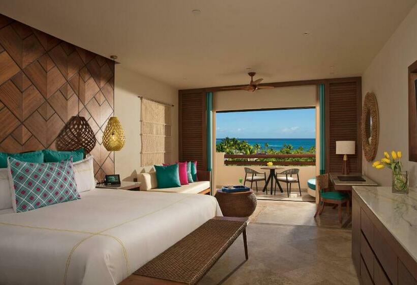 Junior Suite met Kingsize Bed, Secrets Maroma Beach Riviera Cancun  All Inclusive  Adults Only