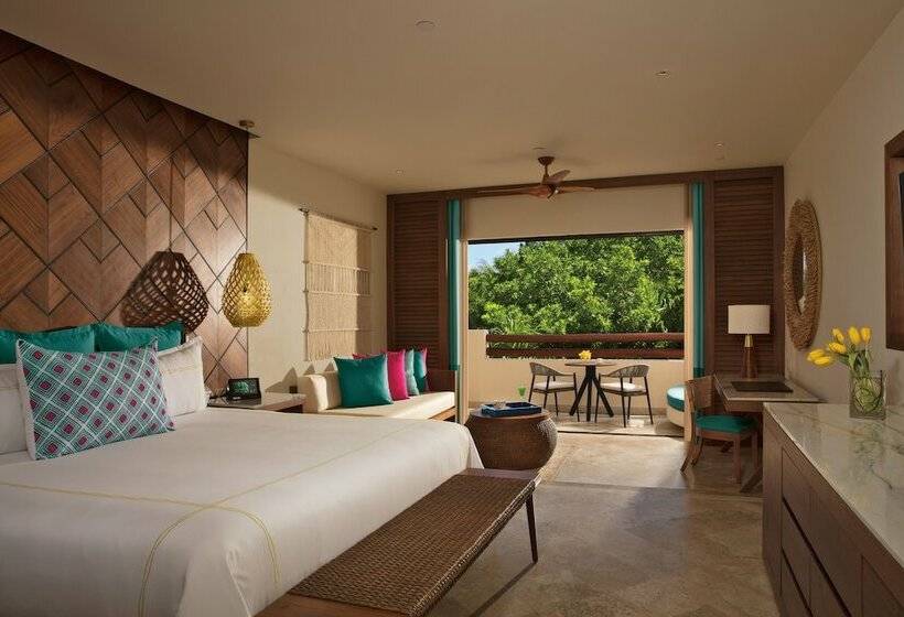 Junior Suite met Kingsize Bed, Secrets Maroma Beach Riviera Cancun  All Inclusive  Adults Only