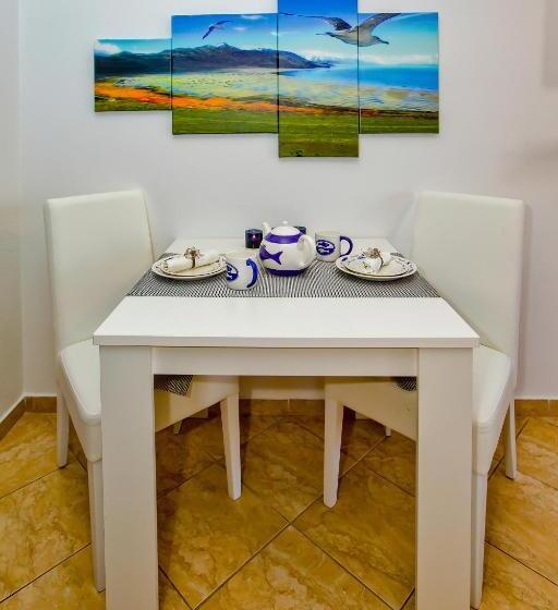 سوییت سوپریور با چشم‌انداز دریا, Apartments Softic