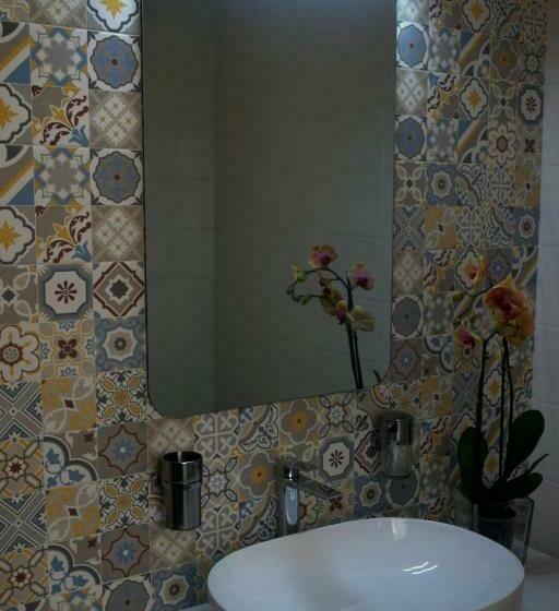 اتاق لوکس با تخت بزرگ, Palazzo Gioffrè