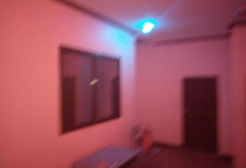 اتاق استاندارد چهار تخته, Kicec Bar And Guest House Airport