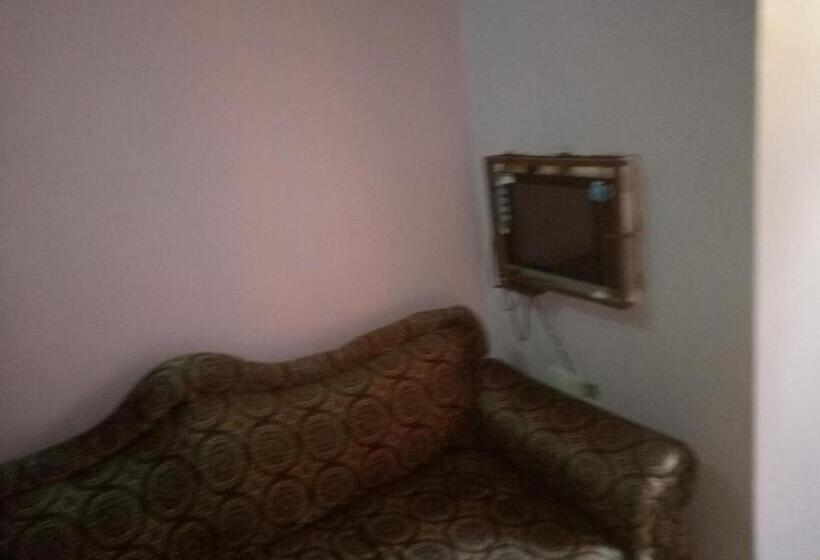 اتاق استاندارد چهار تخته, Kicec Bar And Guest House Airport