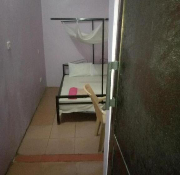 اتاق استاندارد چهار تخته, Kicec Bar And Guest House Airport