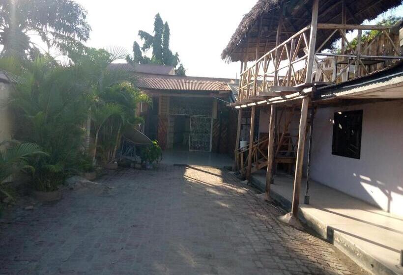 اتاق استاندارد چهار تخته, Kicec Bar And Guest House Airport