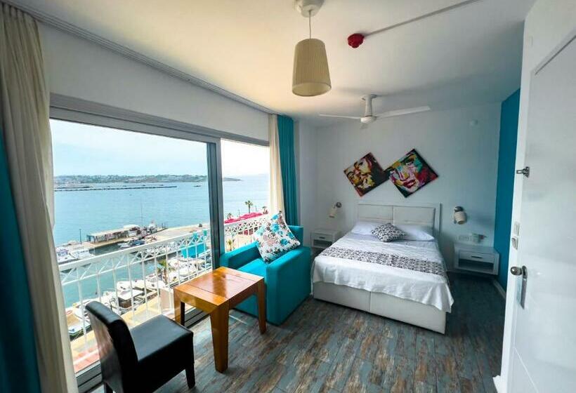 اتاق استاندارد با تخت بزرگ, Larimar Hotel Cesme