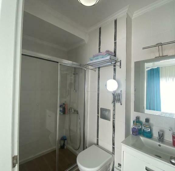 اتاق استاندارد با تخت بزرگ, Larimar Hotel Cesme